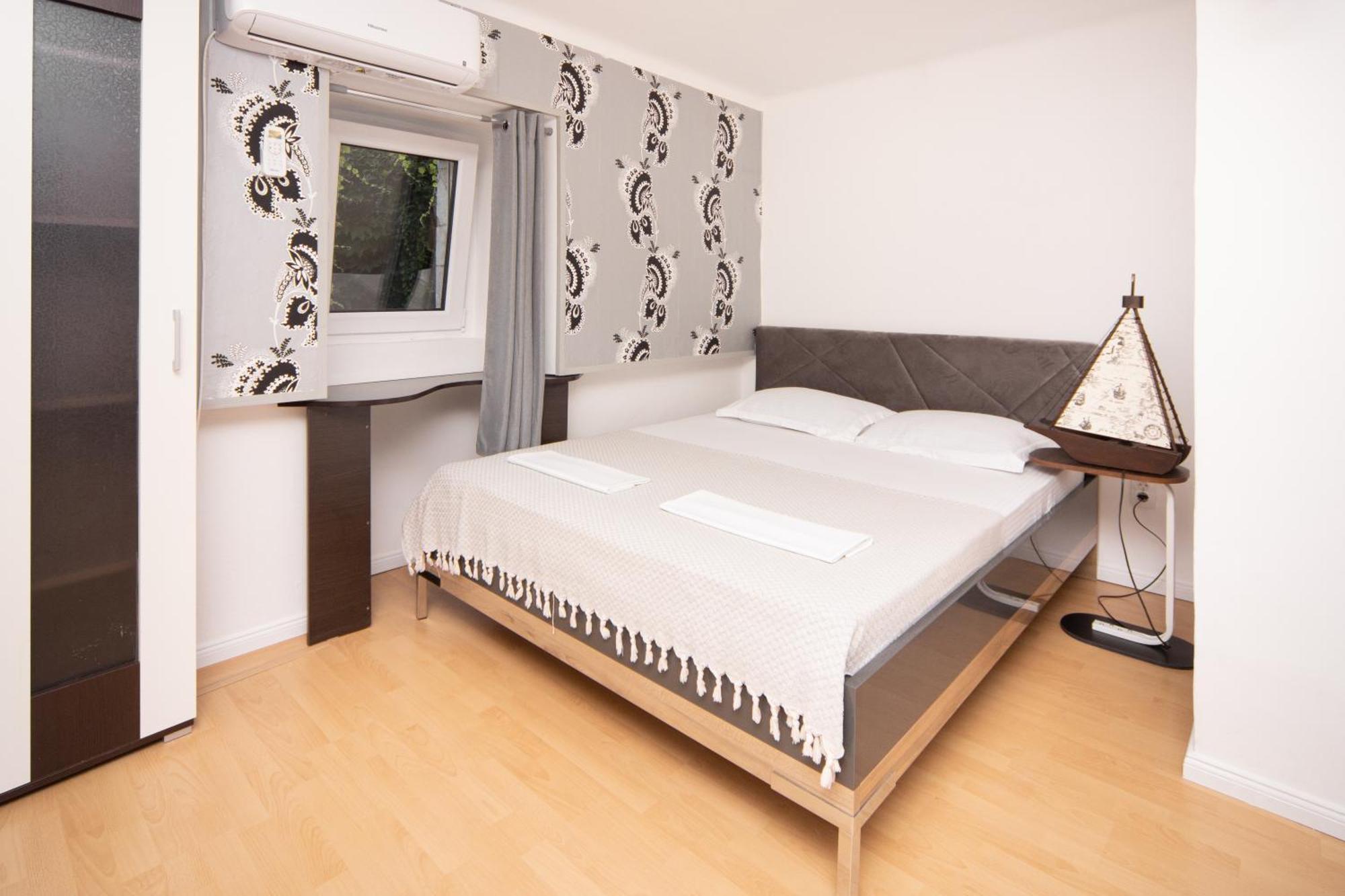 Stone Beach Apartments Przno  Exterior photo